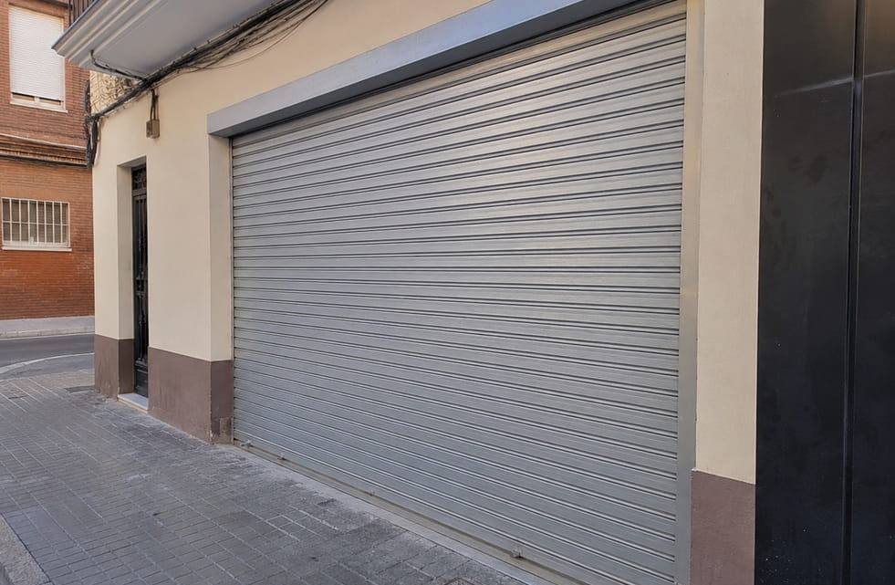 Persianas metálicas de locales en Albal